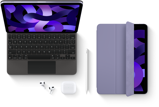 Magic Keyboard’a takılı iPad Air, Airpods Pro, Apple Pencil Pro ve Smart Folio aksesuarlarıyla