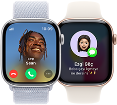 Birinde gelen bir aramanın, diğerinde bir mesajın gösterildiği iki Apple Watch Series 10