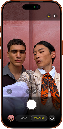 iPhone 17 Pro, önden dış görünüm, fotoğraflar için Ana Sahne özelliği