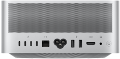 Mac Studio, arkadan görünüm, delikli alüminyum hava çıkışı, dört adet Thunderbolt 5 bağlantı noktası, bir adet Ethernet, bir adet güç soketi, iki adet USB-A, bir adet HDMI, bir adet kulaklık jakı ve güç düğmesi