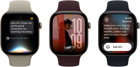 Üç adet Apple Watch Series 12 aygıtı, kum beji renk Spor Kordon takılı aygıt uçuk altın rengi alüminyum kasaya sahip ve Siri AI sohbetini gösteriyor, burgonya renk Spor Kordon takılı aygıt uçuk altın rengi alüminyum kasaya sahip ve Siri AI komplikasyonunun bulunduğu saat kadranında kişiselleştirilmiş bir fotoğrafı gösteriyor, siyah renk Spor Kordon takılı aygıt uzay grisi alüminyum kasaya sahip ve Siri Özeti özelliğini gösteriyor