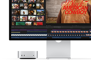 Studio Display ile eşleştirilmiş Mac mini, ekranın sağ tarafında Black American Cowboy adlı filmin başlık ekranı ve sol tarafında filmden birkaç kare gösteriliyor