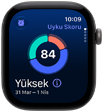 Apple Watch Series 12, alüminyum kasa, uzay grisi renk, uyku skoru halkasının grafiği, sağ dış görünüm, Digital Crown